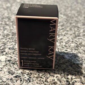 Mary Kay blending sponge